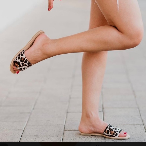 Rollasole Slip-on Sandals - Picture 2 of 3